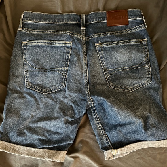Hollister Jean Short Size 32 - Picture 3 of 4